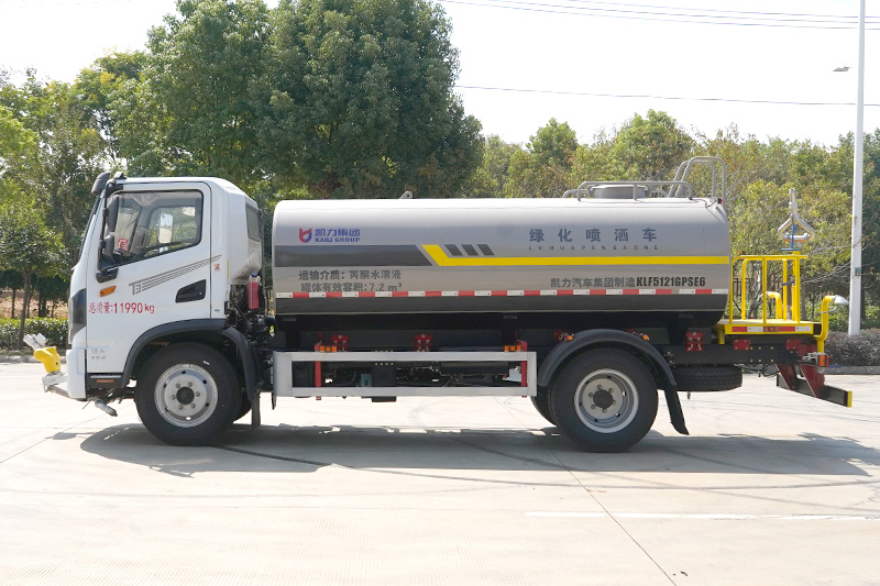 东风华神T3洒水车（12方）（选装30~40米雾炮）
